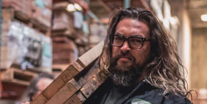 Jason Momoa suututti somen: turistikuvat menivät fanien ihon alle