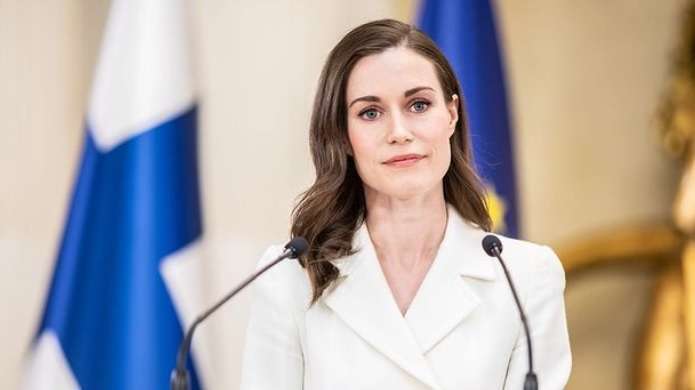Sanna Marinista napattu festarikuva levisi maailmalla - "Onko coolimpaa pääministeriä?"