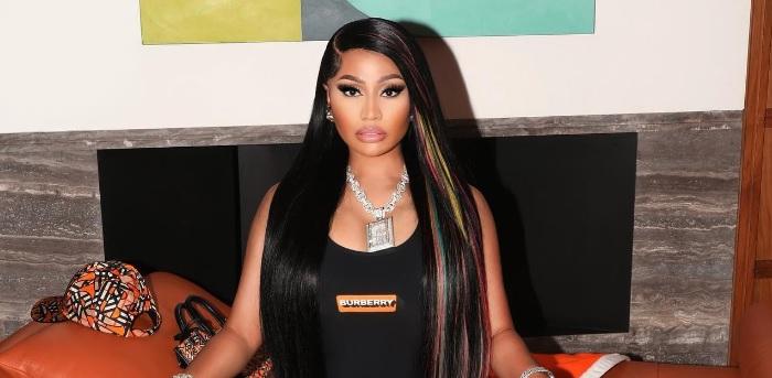 Nicki Minajin lipsautus somessa sai fanit innostumaan - onko Nicki raskaana?