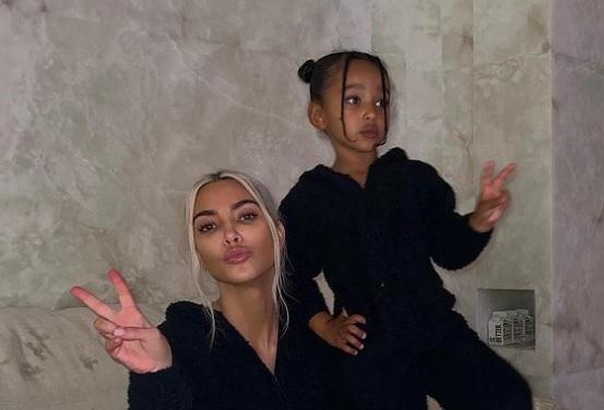 Kim Kardashianin tyttärestä muotisuunnittelija? Suunnitelmat Yeezy-brändille somessa