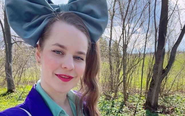 Ina Mikkola kuin Carrie Bradshaw! "Mitä mieltä olette?"