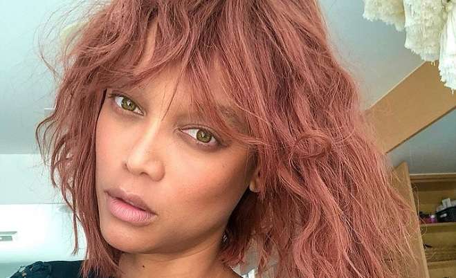 Tältä näyttää 50-vuotias huippumalli Tyra Banks! Synttärikuvat!