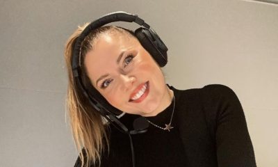 Jenni Alexandrova ulkosuihkussa! Kuvat!