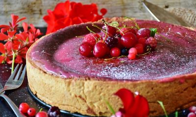 Herkullinen kirsikkajuustokakku jälkiruoaksi: testaa tätä ohjetta!