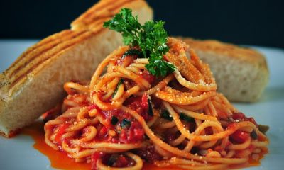Tosi helppo tomaattipasta kiireen keskelle: kokeile tätä!