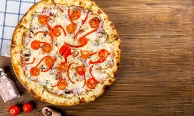 Näin valmistuu helppo keto pizza - kokeile tätä!