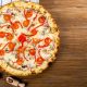 Näin valmistuu helppo keto pizza - kokeile tätä!